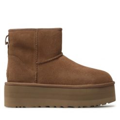 Śniegowce Ugg. Brązowe śniegowce damskie Ugg. Za 849.99 zł.