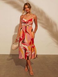 Milan Kiss Sukienka ze wzorem rozmiar: XL. Sukienki damskie Milan Kiss, bez wzorów, bez ramiączek. Za 228.92 zł.