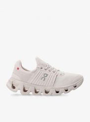 Buty outdoor damskie On Running Cloudswift 4 AD. Brązowe obuwie trekkingowe damskie On, z materiału, bez zapięcia. Za 752.55 zł.