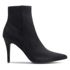 Botki Jenny Fairy. Czarne botki damskie Jenny Fairy, bez obcasa, na szpilce, bez zapięcia. Za 149.99 zł.