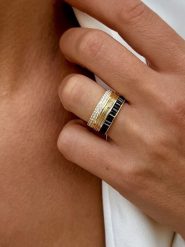 Les Favorites Pozłacany pierścionek z cyrkoniami rozmiar: 54. Żółte pierścionki damskie Les Favorites, z cyrkonią, pozłacane. Za 172.89 zł.