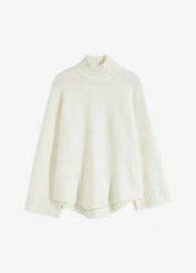 Sweter ze stójką. Białe swetry klasyczne damskie bonprix, bez kołnierzyka. Za 109.99 zł.