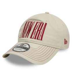 Czapka z daszkiem New Era. Brązowe czapki z daszkiem damskie New Era, bez wzorów. Za 89.99 zł.