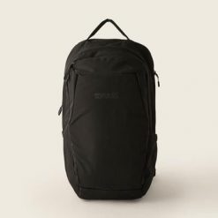 Plecak unisex Voyad 25L. Czarne plecaki Regatta, bez wzorów, z poliesteru. W wyprzedaży za 328.50 zł.