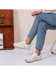 Lov'it Sneakersy w kolorze beżowym rozmiar: 40. Brązowe obuwie sportowe damskie Lov'It, bez zapięcia. Za 104.99 zł.