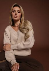 Beżowy Sweter z Kaszmirem i Trójkątnym Dekoltem Plenne. Brązowe swetry klasyczne damskie Renee, z kaszmiru, bez kołnierzyka. Za 139.99 zł.