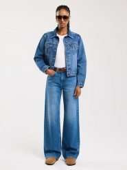 BIG STAR Kurtka dżinsowa "Josephine" w kolorze niebieskim rozmiar: XXL. Niebieskie kurtki damskie Big Star, xxl, bez wzorów, z bawełny, bez kaptura. Za 229.99 zł.