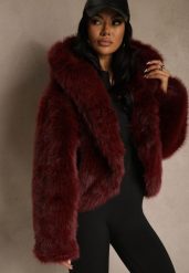 Bordowa Kurtka Futro z Nieodpinanym Kapturem Zetera. Czerwone kurtki damskie Renee, l, bez wzorów, z futra. Za 259.99 zł.