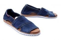 ARTIKER RELAKS 40C290 jeans, sandały damskie. Niebieskie sandały damskie Artiker Relaks, bez wzorów, z jeansu, bez obcasa, bez zapięcia. Za 195.92 zł.