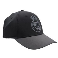 Real Madryt czapka z daszkiem Cap szara. Szare czapki z daszkiem damskie REAL MADRID, bez wzorów. W wyprzedaży za 99.29 zł.