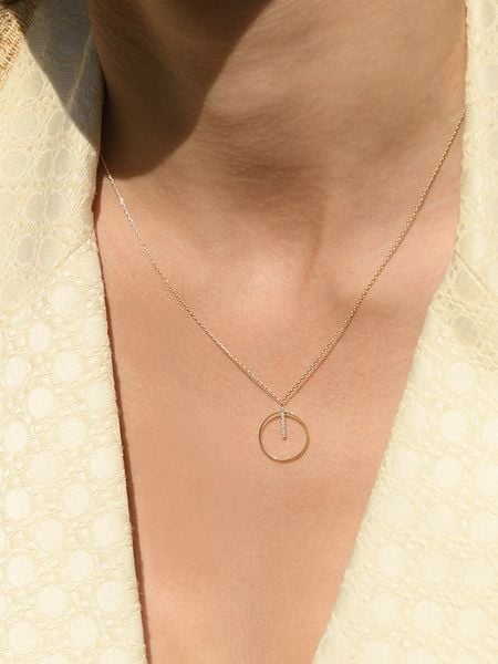 DIAMANTA Złoty naszyjnik "Cercle Prodigieux" z diamentami - dł. 42 cm rozmiar: onesize. Żółte naszyjniki damskie DIAMANTA, z diamentem, złote. Za 1,304.99 zł.