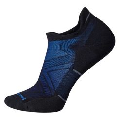 Smartwool - Skarpety do biegania do kostki strefowo amortyzowane. Czarne skarpetki damskie Smartwool, bez wzorów, z materiału. Za 148.00 zł.