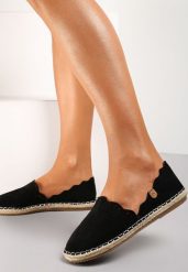 Czarne Espadryle Mooch. Czarne espadryle damskie Renee, z aplikacjami, bez obcasa, na płaskiej podeszwie. Za 54.99 zł.