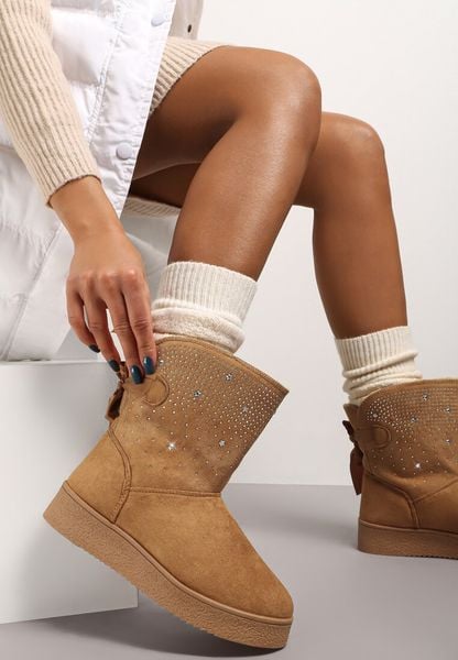 Camelowe Śniegowce Susitna. Brązowe śniegowce damskie Renee, z futra, przed kolano. Za 44.99 zł.