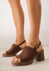 Brązowe Sandały VICES na Słupku i Platformie Stylizowanych na Drewniane Lobenti. Brązowe sandały damskie Renee, bez wzorów, bez obcasa, na obcasie, bez zapięcia. Za 89.99 zł.