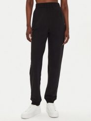 Calvin Klein Jeans Spodnie dresowe J20J224443 Czarny Regular Fit. Czarne spodnie dresowe damskie Calvin Klein Jeans, m, bez wzorów, z bawełny. Za 219.99 zł.