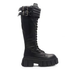 Kozaki Jenny Fairy. Czarne kozaki damskie Jenny Fairy, bez obcasa, na płaskiej podeszwie, bez zapięcia. Za 249.99 zł.