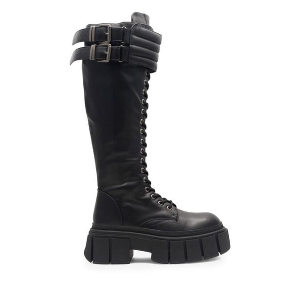 Kozaki Jenny Fairy. Czarne kozaki damskie Jenny Fairy, bez obcasa, na płaskiej podeszwie, bez zapięcia. Za 249.99 zł.