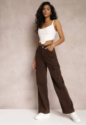Ciemnobrązowe Jeansy Cargo High Waist z Kieszeniami Anora. Brązowe jeansy damskie Renee, z podwyższonym stanem. Za 64.99 zł.