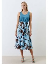 More & More Sukienka w kolorze niebieskim rozmiar: 40. Niebieskie sukienki damskie More & More, bez wzorów, z bawełny, bez ramiączek. Za 174.95 zł.