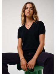 AUTHENTIC CASHMERE Kaszmirowa koszulka "Kali" w kolorze granatowym rozmiar: M. Niebieskie bluzki damskie AUTHENTIC CASHMERE, m, bez wzorów, z kaszmiru, bez kołnierzyka, bez ramiączek. Za 236.61 zł.