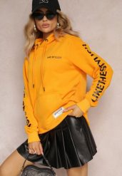 Pomarańczowa Ocieplona Bluza Kangurka z Ozdobnym Napisem na Rękawie Ticomes. Brązowe bluzy damskie Renee, xl, z aplikacjami, z dzianiny, z kapturem. Za 99.99 zł.