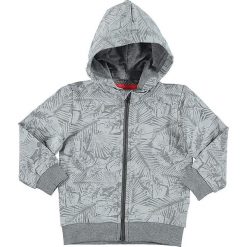 Bluza "Geo" w kolorze szaro-białym. Białe bluzy chłopięce Name it, prążkowane, z kapturem. W wyprzedaży za 65.95 zł.