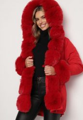 Czerwona Kurtka Parka z Kapturem i Wstawkami z Futerka Caranze. Czerwone kurtki damskie Born2be, na jesień, m, bez wzorów, z kapturem. Za 179.99 zł.
