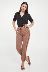 Spodnie damskie dresowe LIU JO. Spodnie dresowe damskie Liu Jo, s, bez wzorów, z dresówki. W wyprzedaży za 412.30 zł.