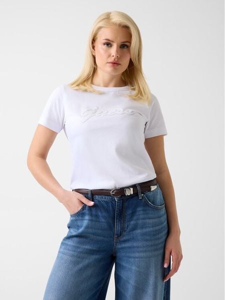 Guess T-Shirt W6GI08 K3023 Biały Regular Fit. Białe t-shirty damskie Guess, s, z aplikacjami, z bawełny, bez kołnierzyka. Za 125.99 zł.