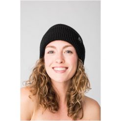Czapka SUPER.NATURAL City Beanie. Czarne czapki damskie super.natural, bez wzorów. Za 159.99 zł.