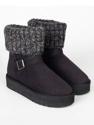 ISLAND BOOT Botki zimowe "Kourtney" w kolorze czarnym rozmiar: 36. Czarne botki damskie Island Boot, na zimę, bez obcasa, bez zapięcia. Za 136.13 zł.