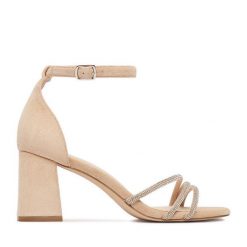 Sandały JENNY. Brązowe sandały damskie Jenny, bez wzorów, bez obcasa, na słupku, bez zapięcia. Za 129.99 zł.