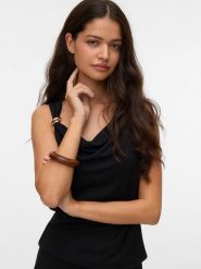 Vero Moda Bluzka w kolorze czarnym rozmiar: S. Czarne bluzki damskie Vero Moda, s, z aplikacjami, bez kołnierzyka, bez ramiączek. Za 76.22 zł.