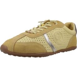 Buty CARMELA 163109C Żółty. Żółte obuwie trekkingowe damskie Carmela, ze skóry, bez zapięcia. Za 316.99 zł.