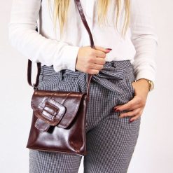 Torebka skórzana damska listonoszka DAN-A T123 koniakowa. Shopper bag DAN-A, bez wzorów, ze skóry, bez dodatków. Za 249.99 zł.