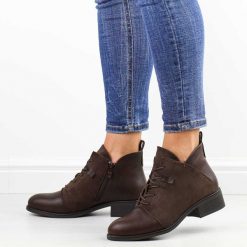 Brązowe płaskie botki damskie M.Daszyński 2458-7. Brązowe botki damskie M.Daszyński, na jesień, z polaru, eleganckie, bez obcasa, na obcasie, bez zapięcia. Za 189.00 zł.