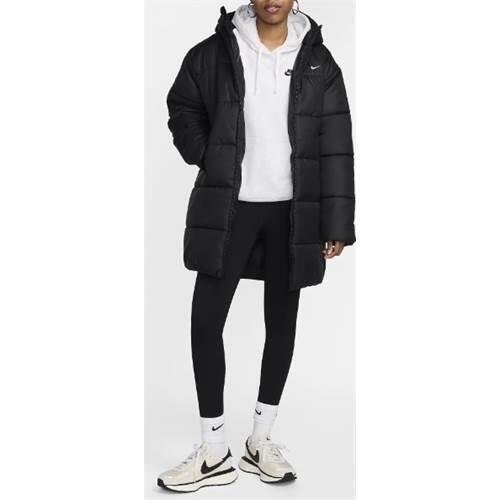 Kurtka uniwersalna damska Nike W Nsw Tf Snfl Nk Clsc Prka. Czarne kurtki damskie Nike, uniwersalny, bez wzorów, z syntetyku, z kapturem. Za 959.00 zł.