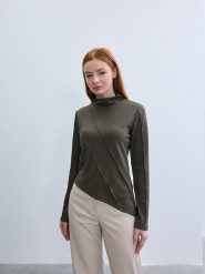 BGN Koszulka w kolorze khaki rozmiar: 36. Brązowe koszulki damskie BGN, bez wzorów, z asymetrycznym kołnierzem, bez ramiączek. Za 78.99 zł.