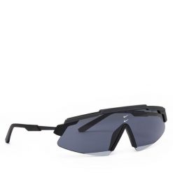 Okulary przeciwsłoneczne Nike. Czarne okulary przeciwsłoneczne damskie Nike. Za 539.99 zł.