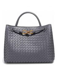 SUVRAI Torebka w kolorze szarym - 30 x 23 x 13 cm rozmiar: onesize. Szare torebki klasyczne damskie SUVRAI, z materiału, bez dodatków. Za 152.99 zł.