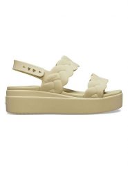 Crocs Sandały "Brooklyn" w kolorze beżowym rozmiar: 41/42. Brązowe sandały damskie Crocs, bez wzorów, z otwartym noskiem, bez obcasa, na koturnie, bez zapięcia. Za 127.95 zł.