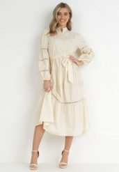 Beżowa Rozkloszowana Sukienka z Ażurowymi Wstawkami Palovi. Brązowe sukienki damskie Born2be, w ażurowe wzory, bez ramiączek. Za 299.99 zł.