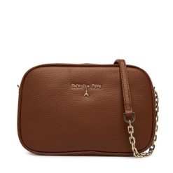Torebka Patrizia Pepe. Brązowe listonoszki damskie Patrizia Pepe, bez wzorów, bez dodatków. Za 689.99 zł.