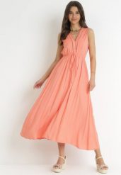 Pomarańczowa Wiskozowa Sukienka Maxi z Gumką w Pasie i Ozdobnym Dekoltem Nashira. Brązowe sukienki damskie Born2be, bez wzorów, z wiskozy, bez ramiączek. Za 229.99 zł.