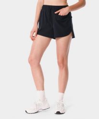 Lekkie szorty dla kobiet sportowe z kieszonką Carpatree Balletcore. Czarne spodenki sportowe damskie Carpatree, xs, bez wzorów, z elastanu, na fitness i siłownię. Za 143.99 zł.