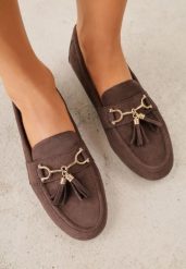 Ciemnobrązowe Mokasyny VICES z Modnymi Chwostami z Imitacji Zamszu z Wkładką z Naturalnej Skóry Calirea. Brązowe mokasyny damskie Born2be, z jeansu, bez obcasa. Za 89.99 zł.