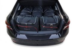 Torby Do Bagażnika Skoda Superb Liftback Phev 2019-2024 5Szt Kjust. Czarne torby podróżne KJUST, bez wzorów, z kauczuku. Za 1,624.00 zł.