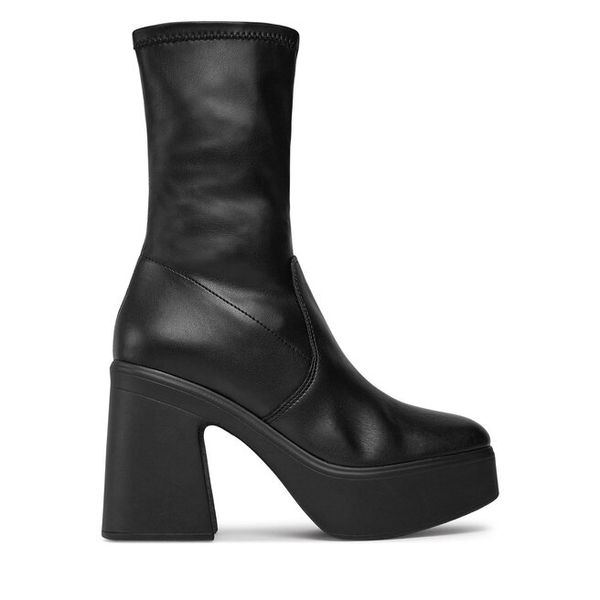 Botki Steve Madden. Czarne botki damskie Steve Madden, bez obcasa, na słupku, bez zapięcia. Za 439.99 zł.