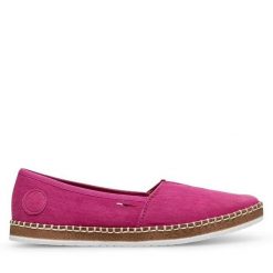 Espadryle Rieker. Czerwone espadryle damskie Rieker, bez wzorów, bez obcasa. Za 269.99 zł.